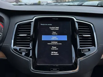 VOLVO XC90 T8 AWD Plug In Hybrid Twin Engine Inscription