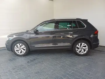 VW Tiguan Noul Tiguan Elegance 2 0 TSI DSG 4Mot