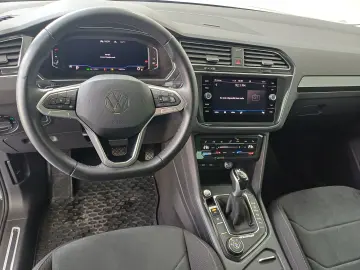 VW Tiguan Noul Tiguan Elegance 2 0 TSI DSG 4Mot