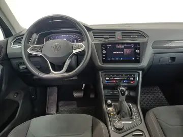 VW Tiguan Noul Tiguan Elegance 2 0 TSI DSG 4Mot