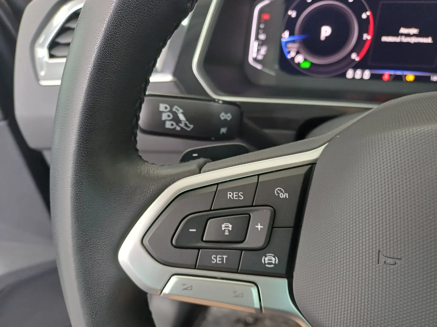 VW Tiguan Noul Tiguan Elegance 2 0 TSI DSG 4Mot