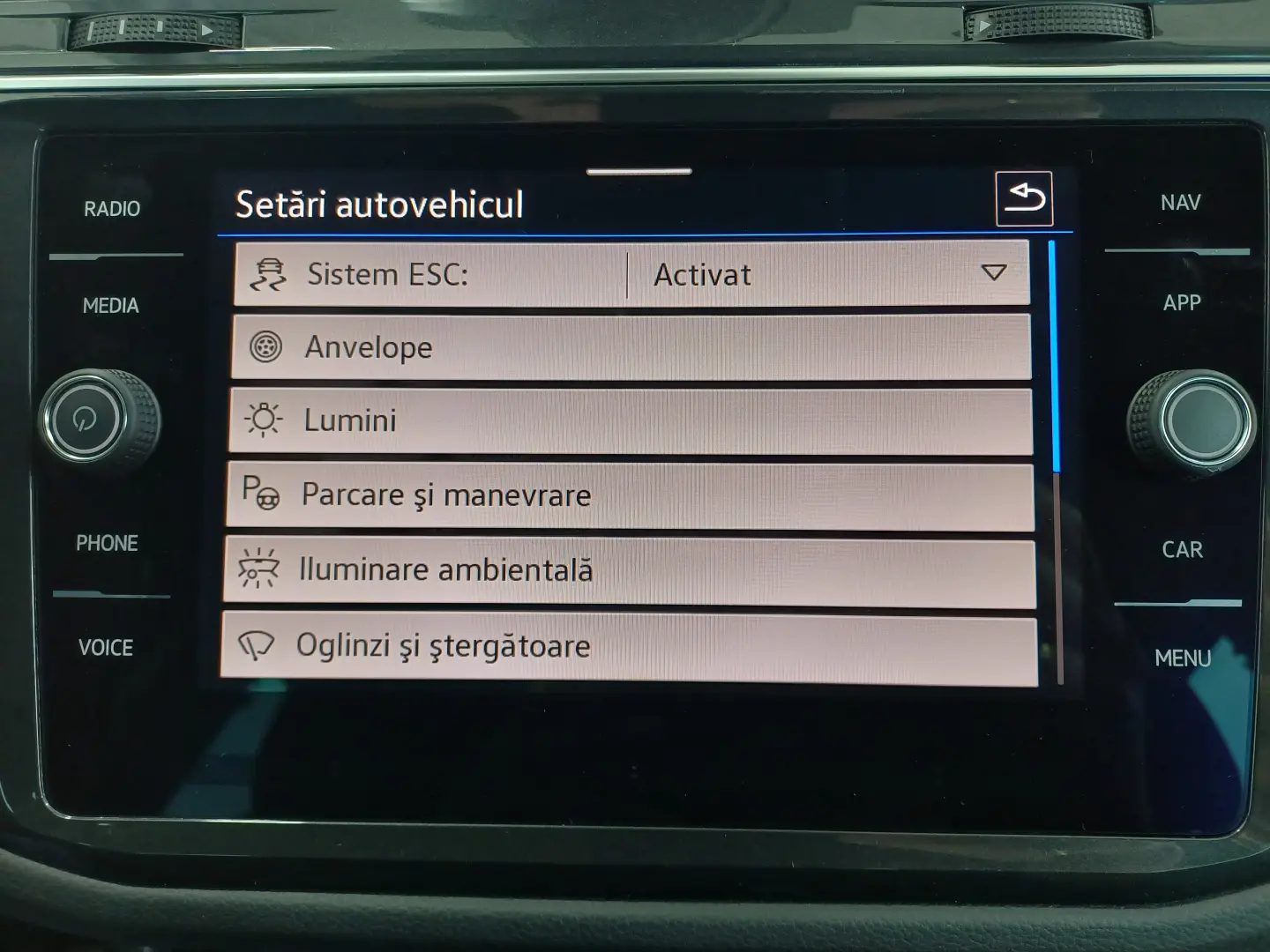 VW Tiguan Noul Tiguan Elegance 2 0 TSI DSG 4Mot