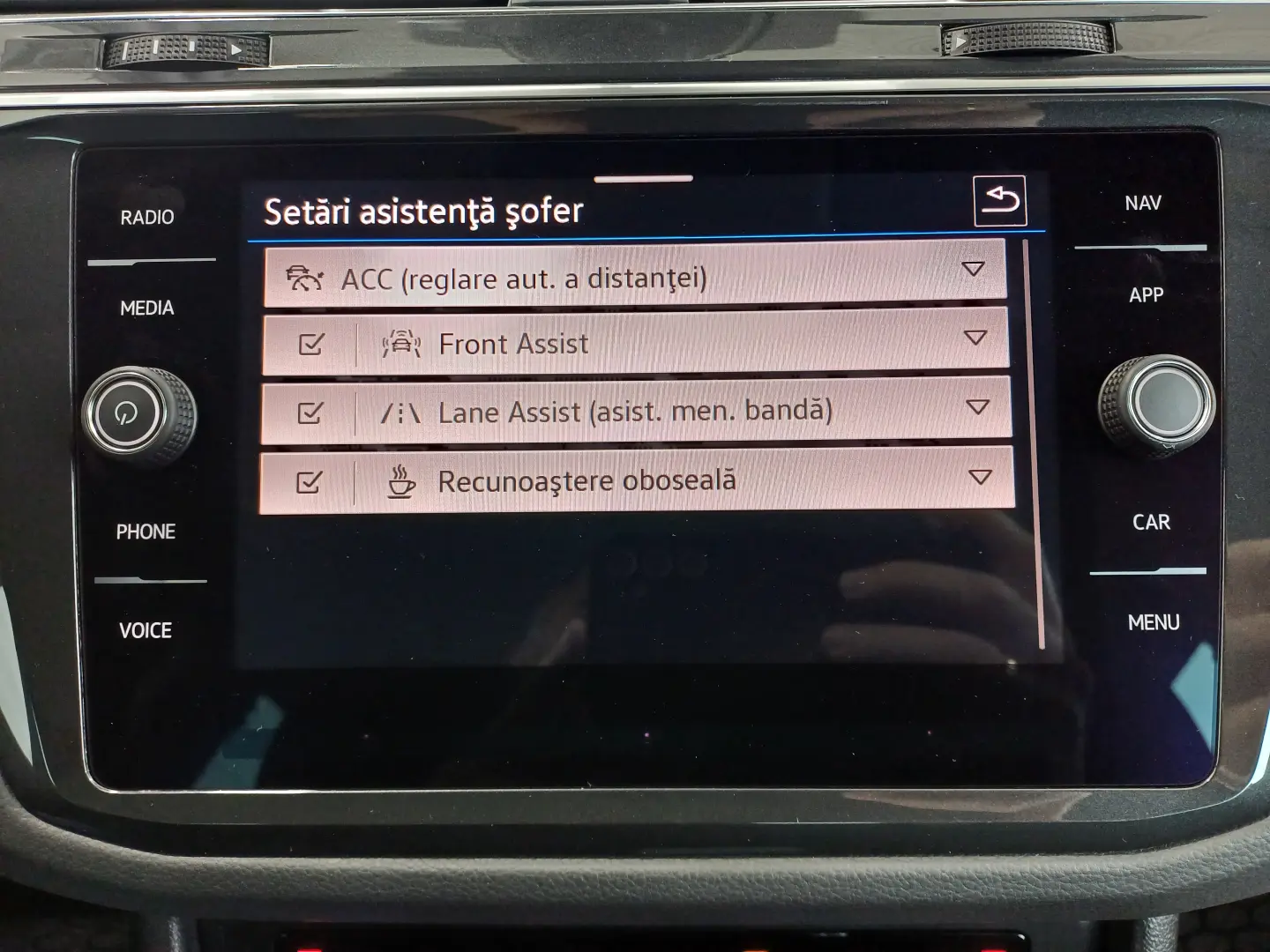 VW Tiguan Noul Tiguan Elegance 2 0 TSI DSG 4Mot