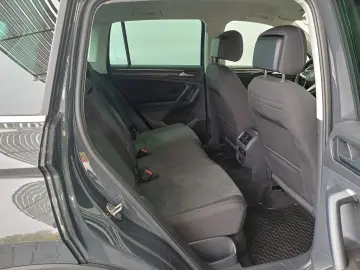 VW Tiguan Noul Tiguan Elegance 2 0 TSI DSG 4Mot