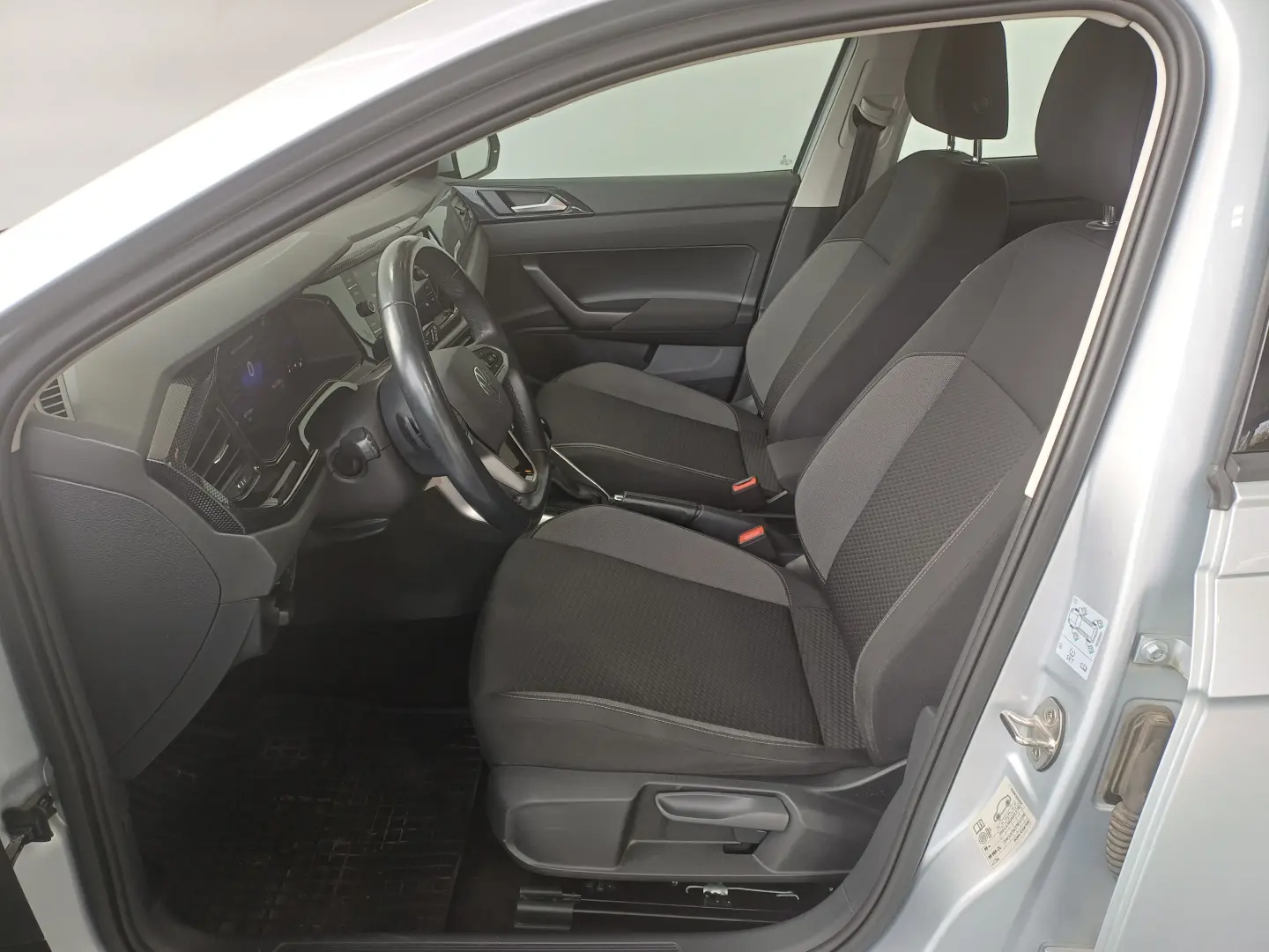 VW Polo Life 1.0 TSI  95 CP   4 usi DSG