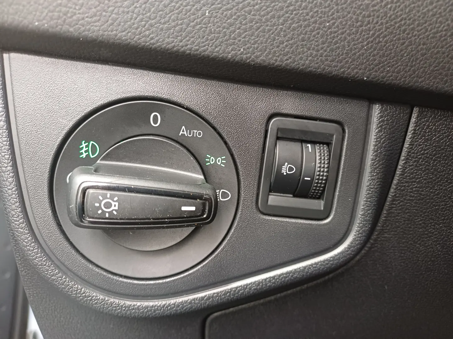 VW Polo Life 1.0 TSI  95 CP   4 usi DSG