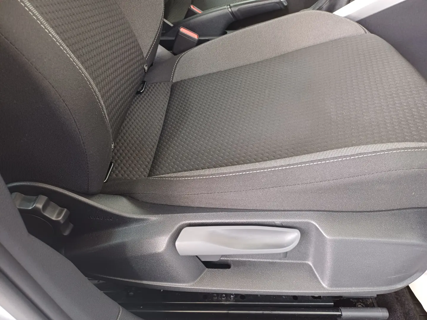 VW Polo Life 1.0 TSI  95 CP   4 usi DSG