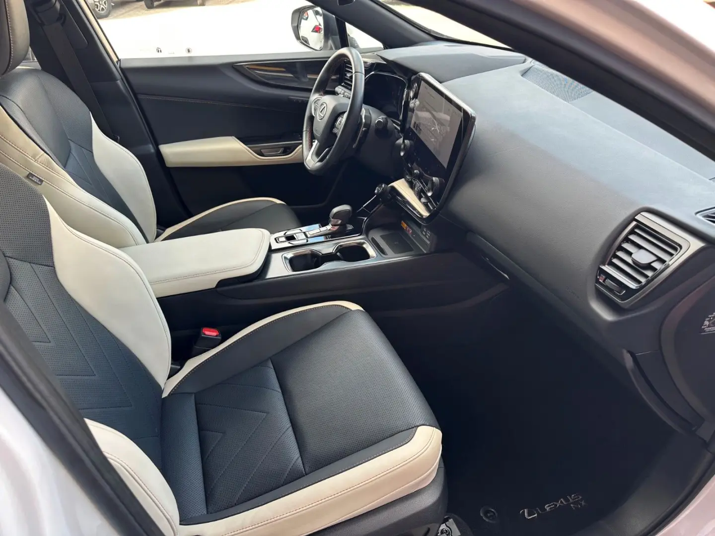 NX 350h Executive Line NAVI LEDER 360 KAMERA LED