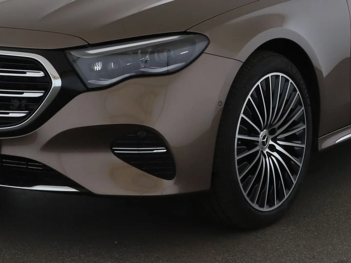 E 300 de Exclusive Premium DISTR Burm4D DISTR