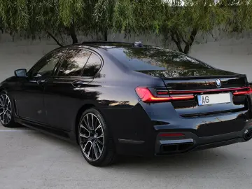 BMW 750