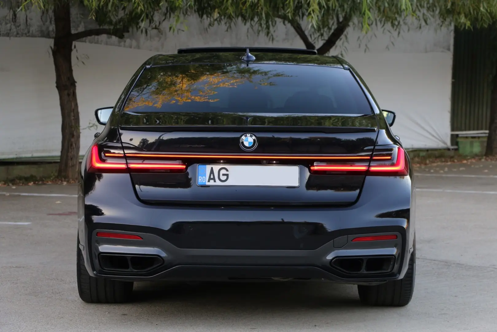 BMW 750