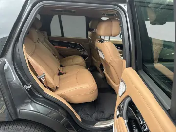 Range Rover SWB 4.4 Benzin P530 Autobiography