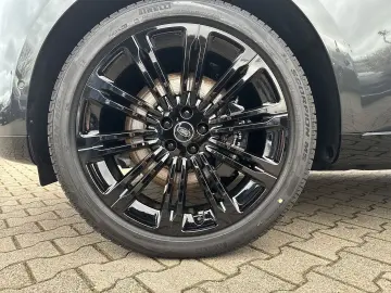 Range Rover SWB 4.4 Benzin P530 Autobiography