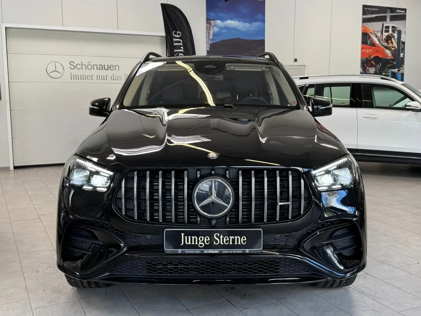 GLE 53 4M  7-SEATS DISTR STDHZ PANO AHK MBEAM