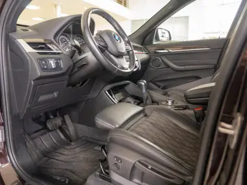 BMW X1 xDrive20i Steptronic  xLine