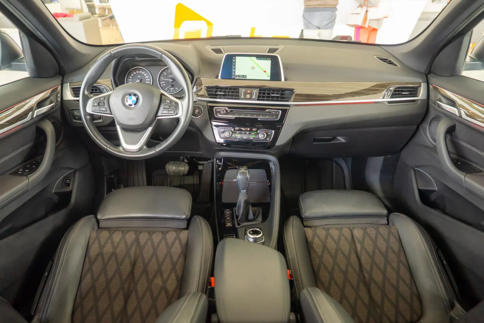 BMW X1 xDrive20i Steptronic  xLine