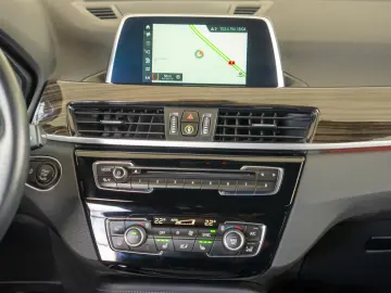 BMW X1 xDrive20i Steptronic  xLine