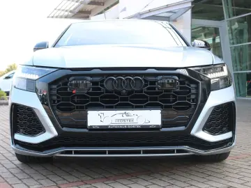 RS Q8  Pano Keramik Dynamic  B&O Massage Matrix