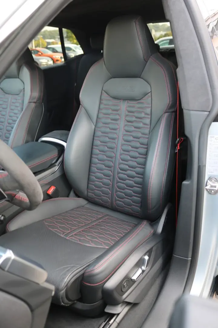 RS Q8  Pano Keramik Dynamic  B&O Massage Matrix