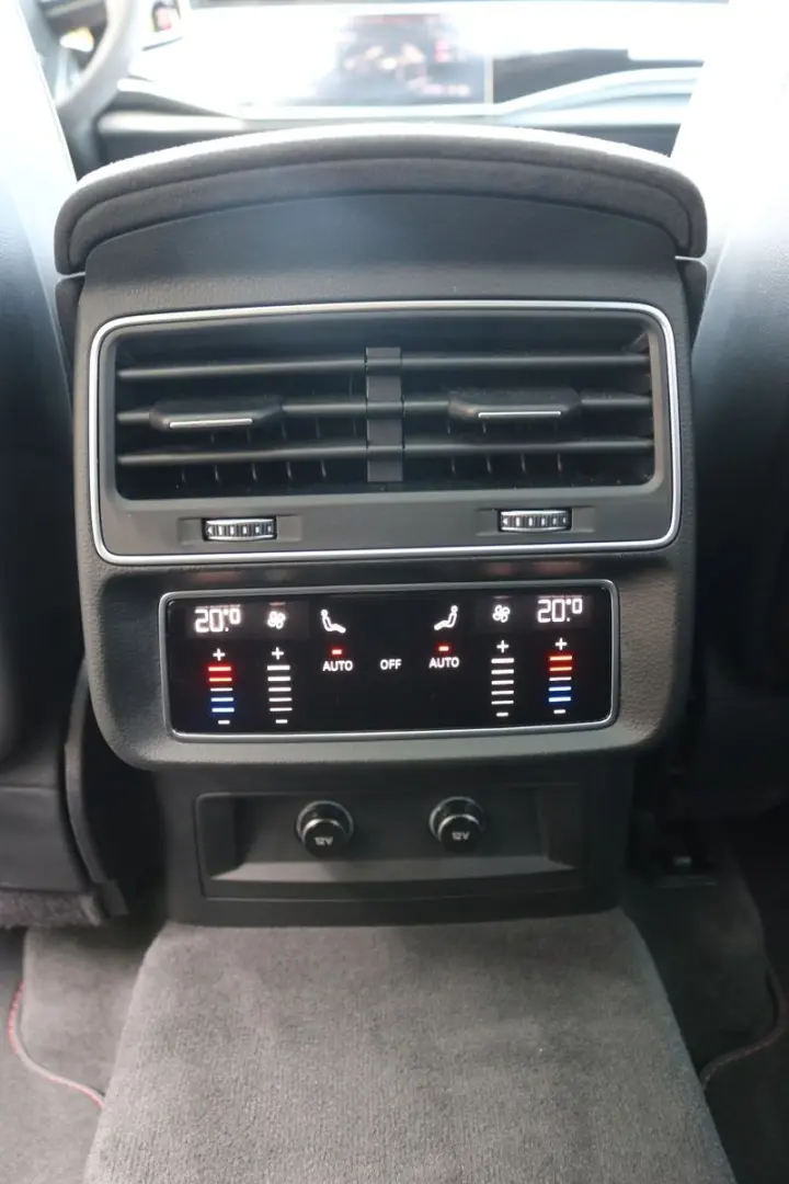 RS Q8  Pano Keramik Dynamic  B&O Massage Matrix