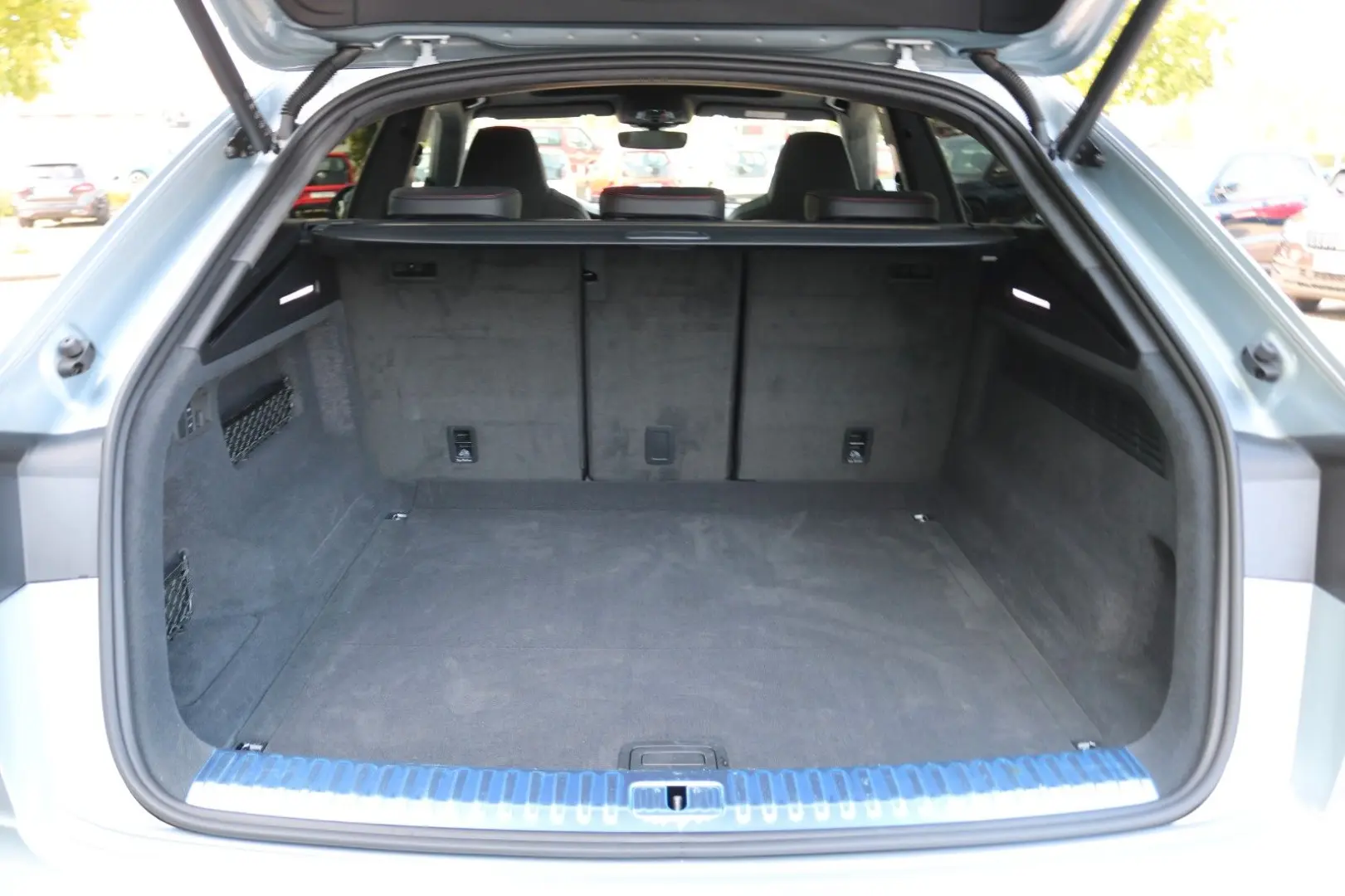 RS Q8  Pano Keramik Dynamic  B&O Massage Matrix