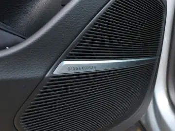 RS Q8  Pano Keramik Dynamic  B&O Massage Matrix