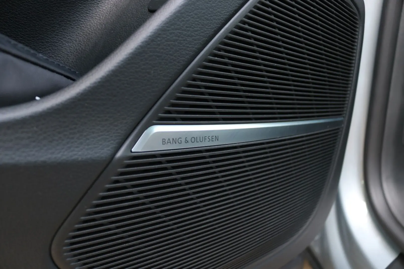 RS Q8  Pano Keramik Dynamic  B&O Massage Matrix