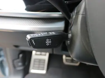 RS Q8  Pano Keramik Dynamic  B&O Massage Matrix