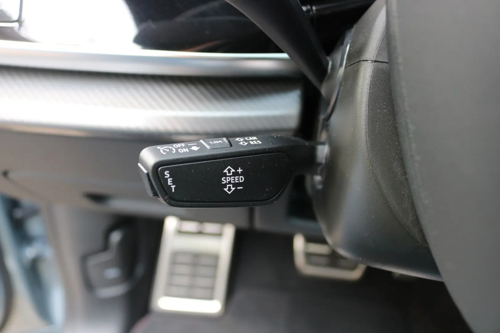 RS Q8  Pano Keramik Dynamic  B&O Massage Matrix