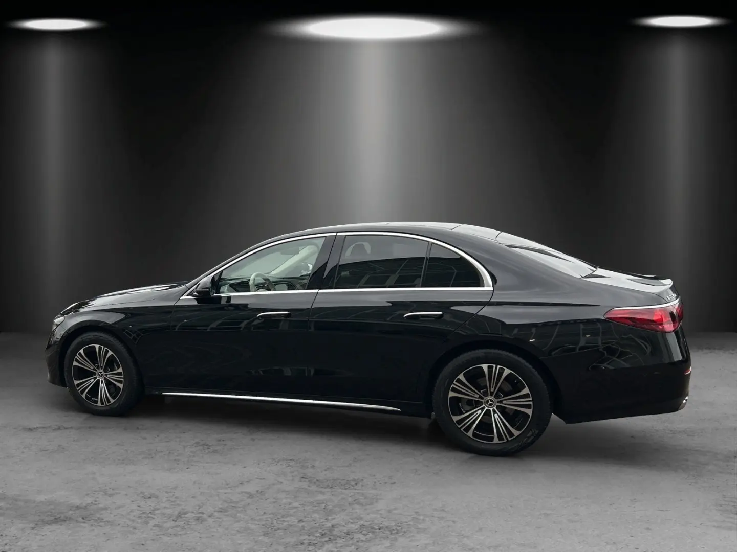 E220d 4M Exlu Prem  DISTRO Massage AHK Hyper HAL
