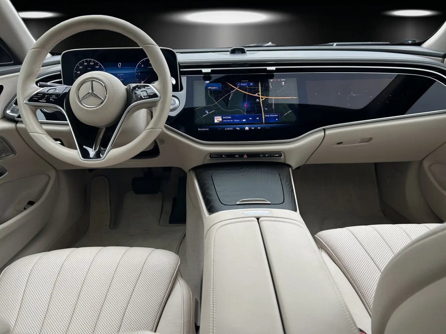 E220d 4M Exlu Prem  DISTRO Massage AHK Hyper HAL