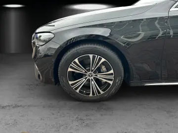 E220d 4M Exlu Prem  DISTRO Massage AHK Hyper HAL