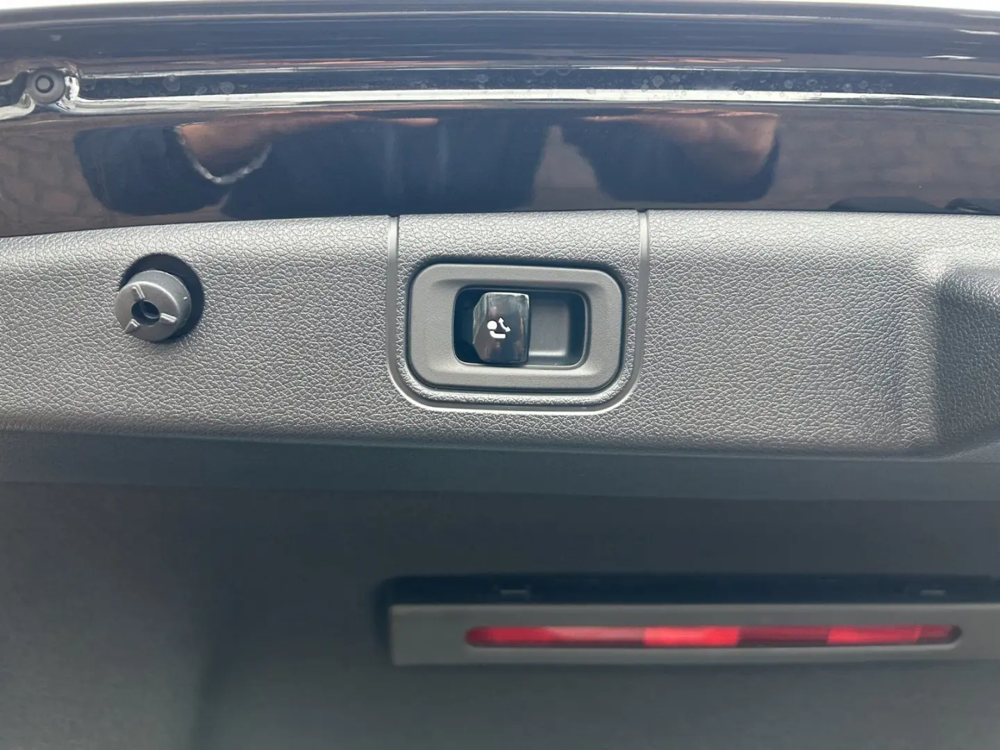 E220d 4M Exlu Prem  DISTRO Massage AHK Hyper HAL