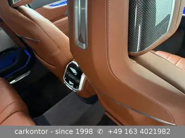 750e xDrive  LOUNGE SEATING AUT DOORS FOND ENT