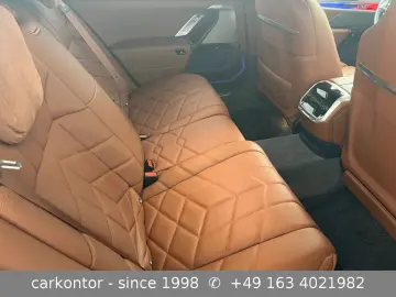 750e xDrive  LOUNGE SEATING AUT DOORS FOND ENT