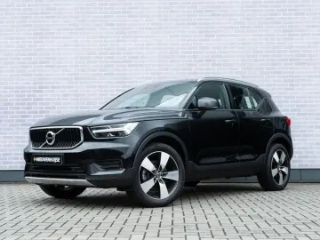 XC40 T2 Momentum Aut.   Park Assist V A   Parkee