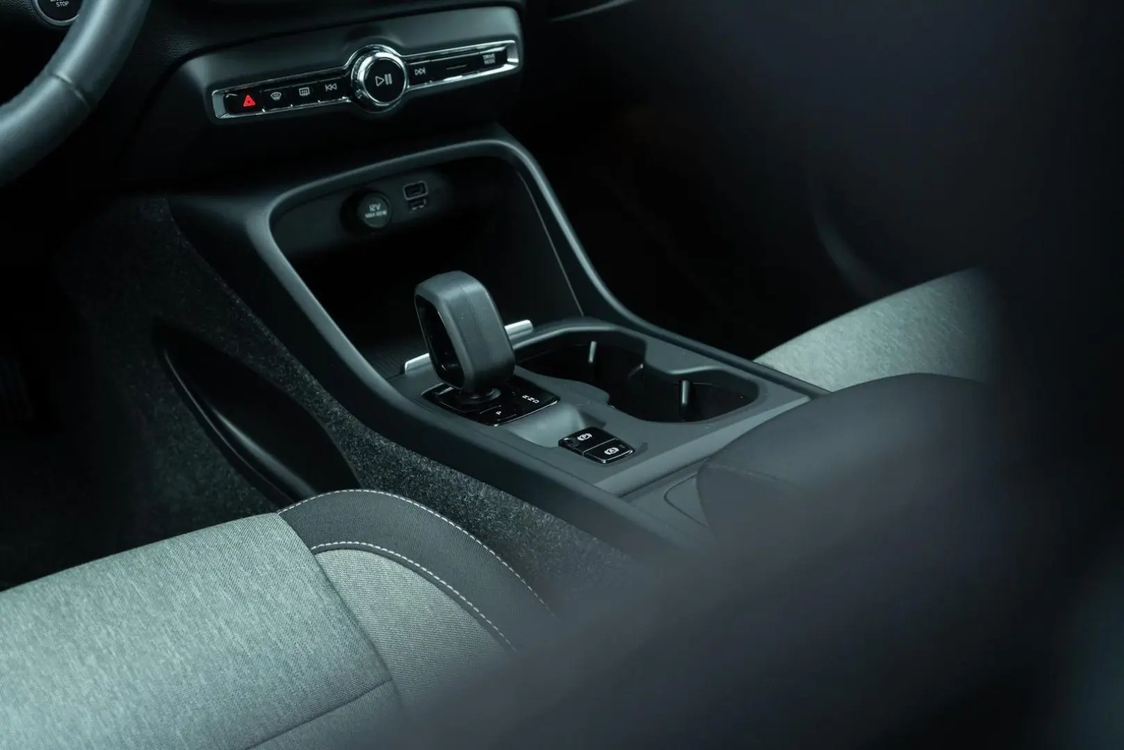 XC40 T2 Momentum Aut.   Park Assist V A   Parkee