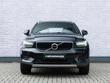 XC40 T2 Momentum Aut.   Park Assist V A   Parkee