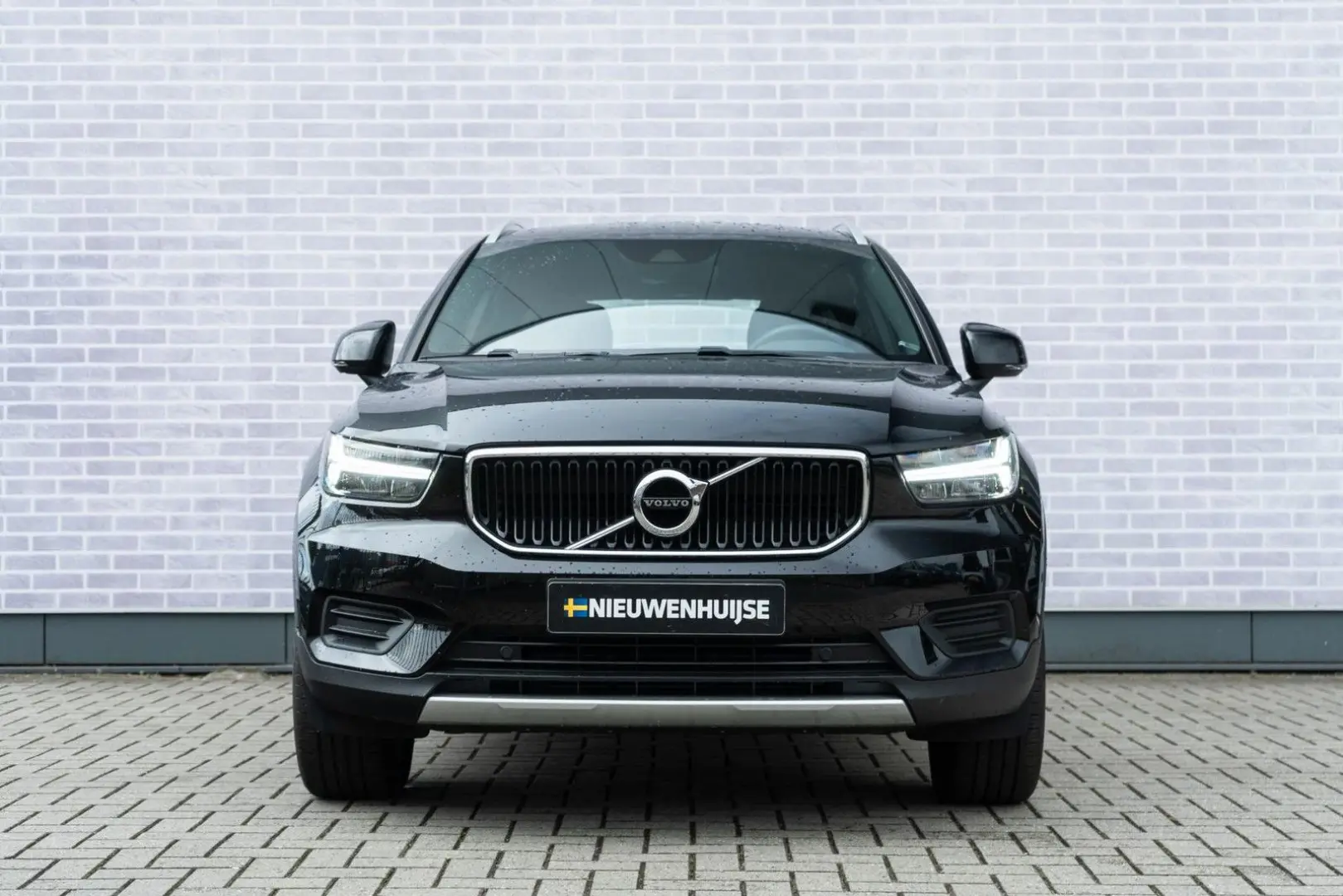 XC40 T2 Momentum Aut.   Park Assist V A   Parkee