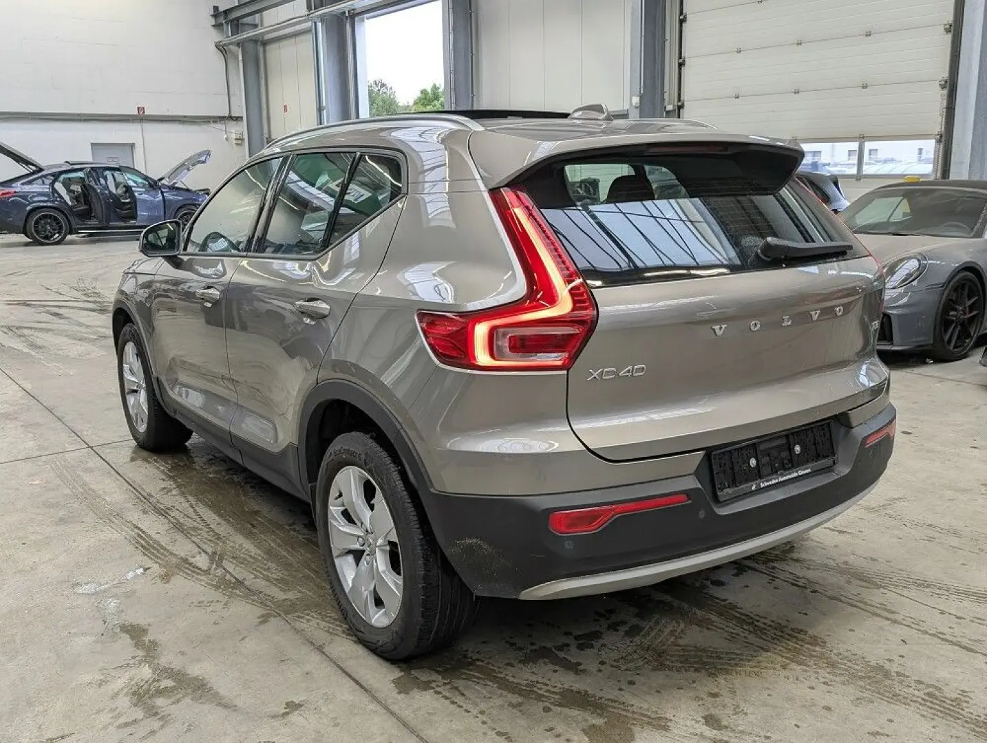 XC 40 T3 Momentum PANO LED NAVI LEDER ACC