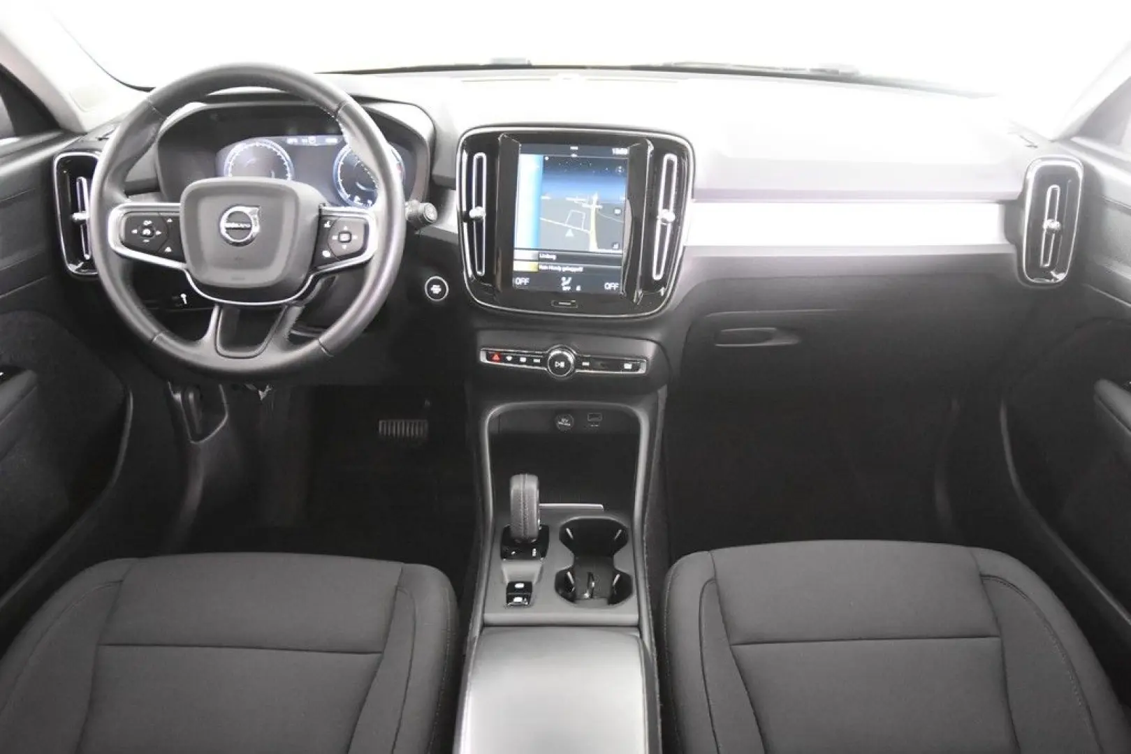 XC40 T3 Geartronic  18 R-Design Navi