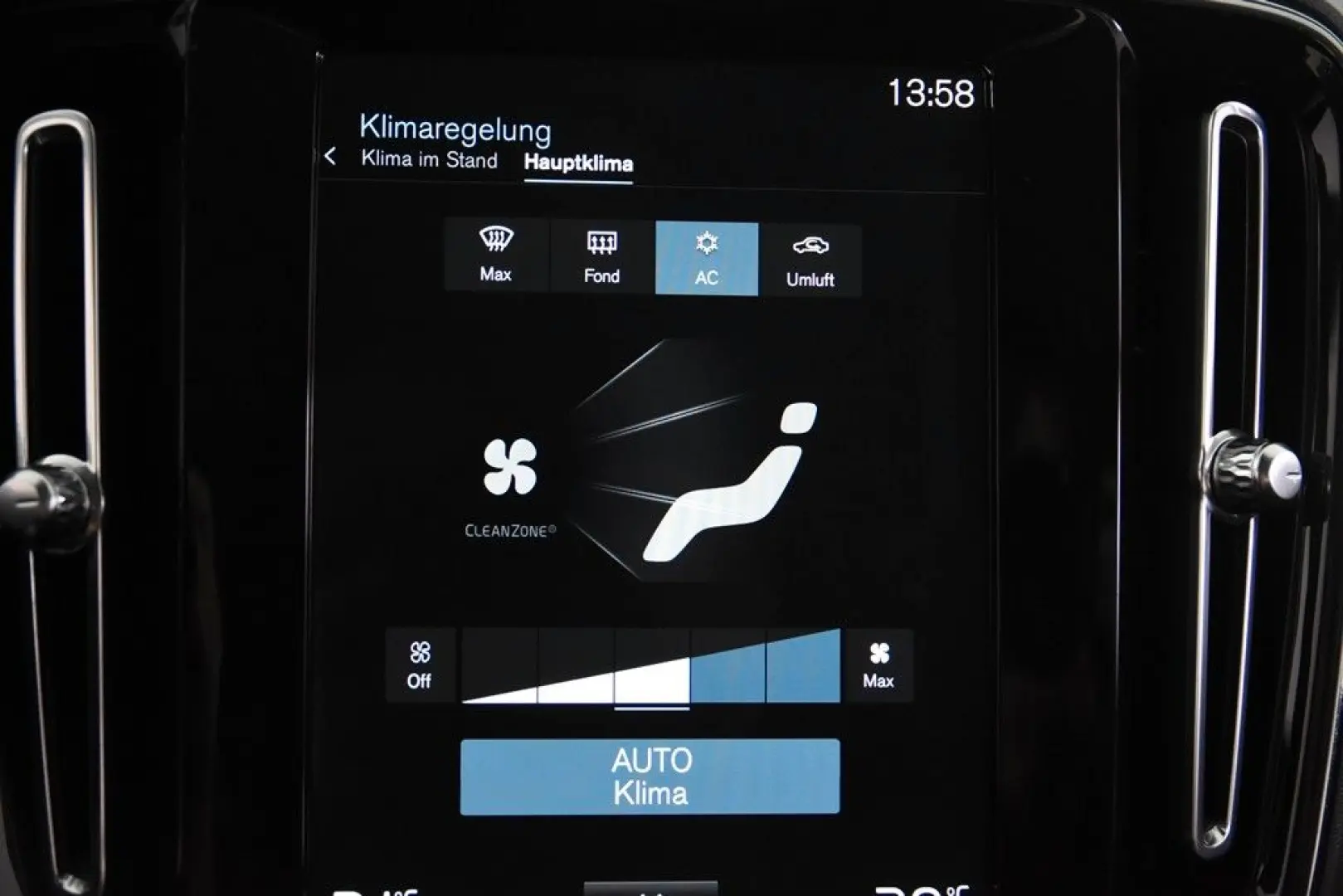 XC40 T3 Geartronic  18 R-Design Navi