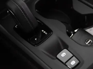 XC40 T3 Geartronic  18 R-Design Navi