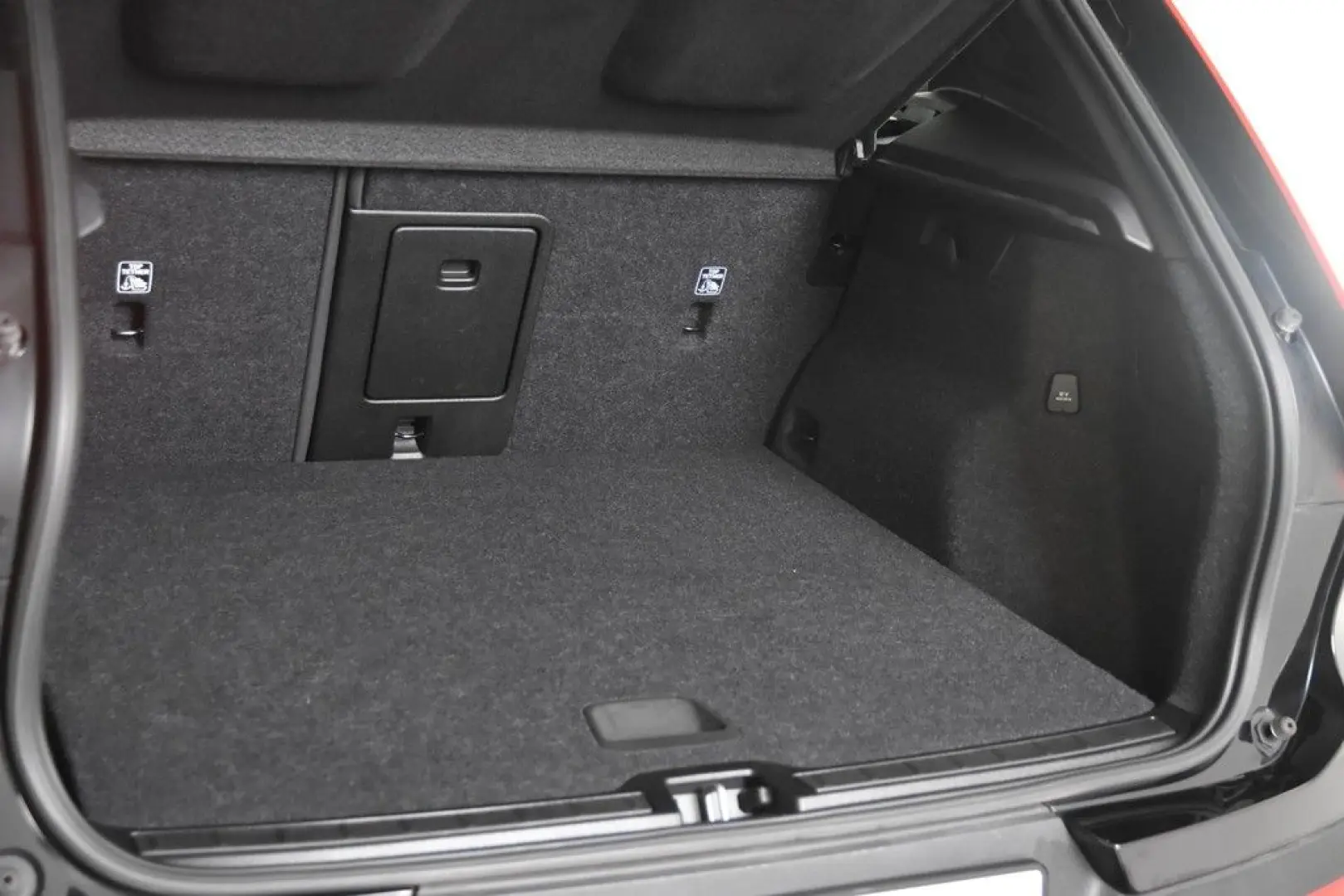 XC40 T3 Geartronic  18 R-Design Navi