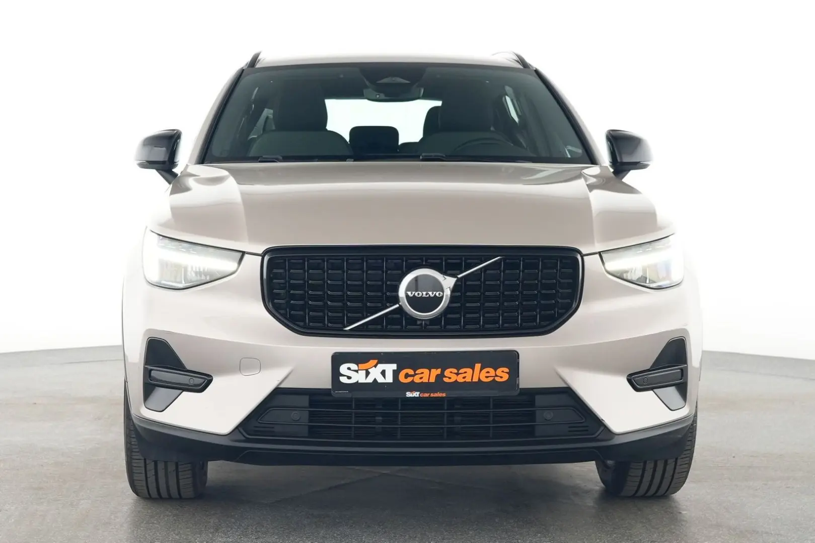 XC40 B3 Plus Dark NAV SHZG PDC RFK el.Sitze 18