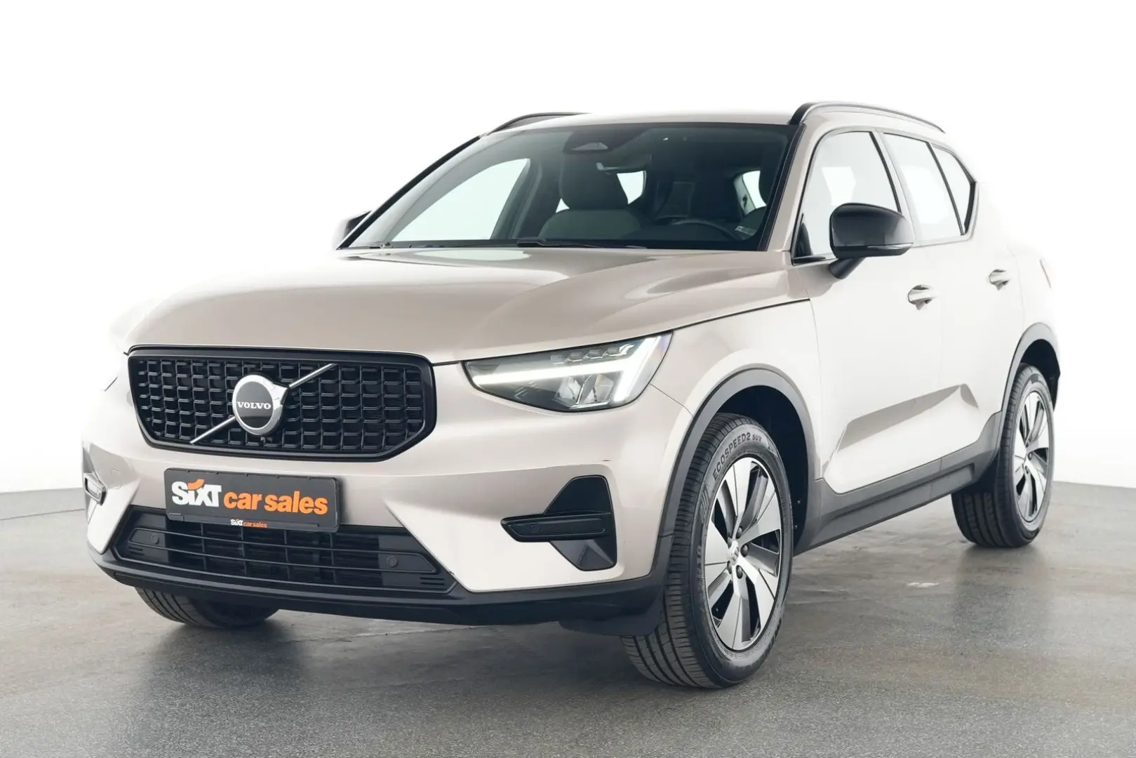 XC40 B3 Plus Dark NAV SHZG PDC RFK el.Sitze 18
