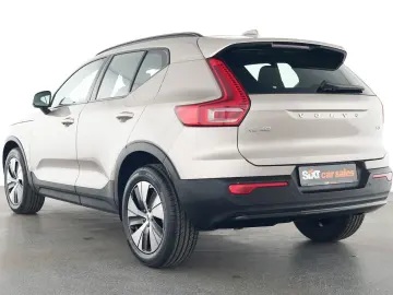 XC40 B3 Plus Dark NAV SHZG PDC RFK el.Sitze 18