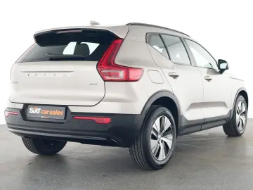 XC40 B3 Plus Dark NAV SHZG PDC RFK el.Sitze 18