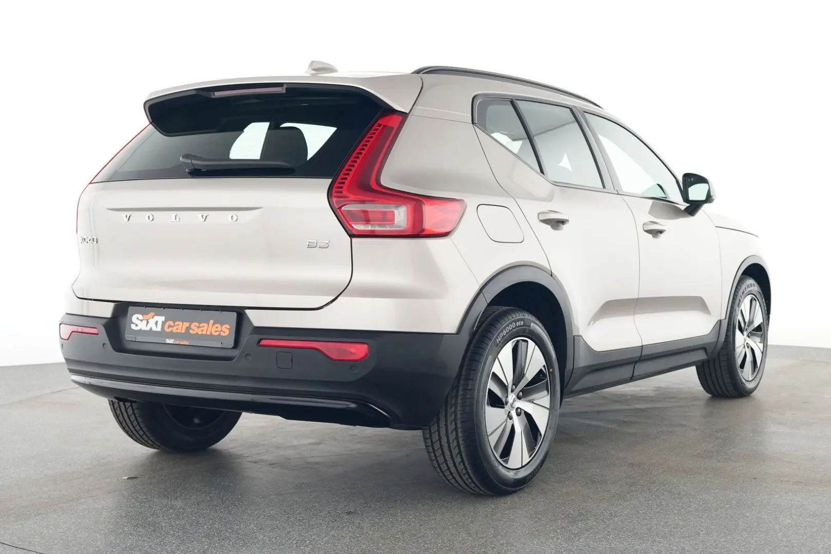 XC40 B3 Plus Dark NAV SHZG PDC RFK el.Sitze 18