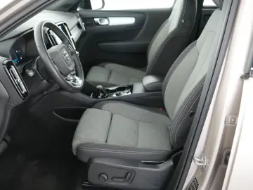 XC40 B3 Plus Dark NAV SHZG PDC RFK el.Sitze 18